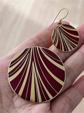Vintage Roccoco Gold & Red Enamel Accessory Set - Shoe Clip & Single Earring